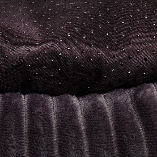 Komfortables Hundebett mit erhöhtem Rand